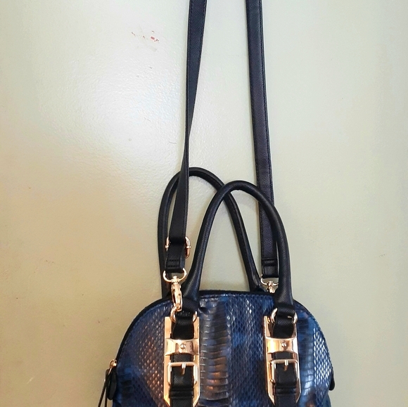 Apt 9 reptile print crossbody NWOT - Picture 5 of 8